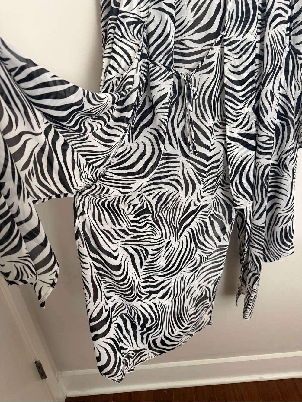 Shonda Shear Zebra Print Tassel Kimono Cover Up One Size Boho Resort Wear - Picture 9 of 13